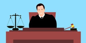 Δικαστής - αρνητής της πανδημίας διώκεται για κακοδικία