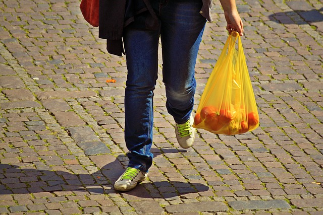 Τέλος με νέο Νόμο στη δωρεάν πλαστική σακούλα
